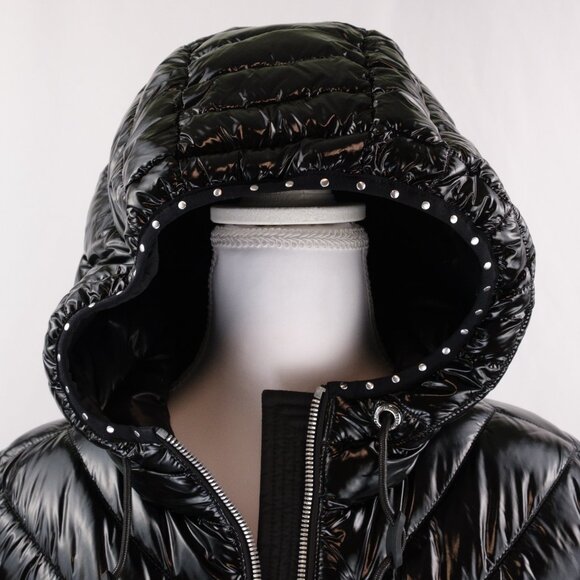 Moose Knuckles Monteau Exhibition Chevron Quilted Puffer Jacket, Black, Small - Picture 8 of 13